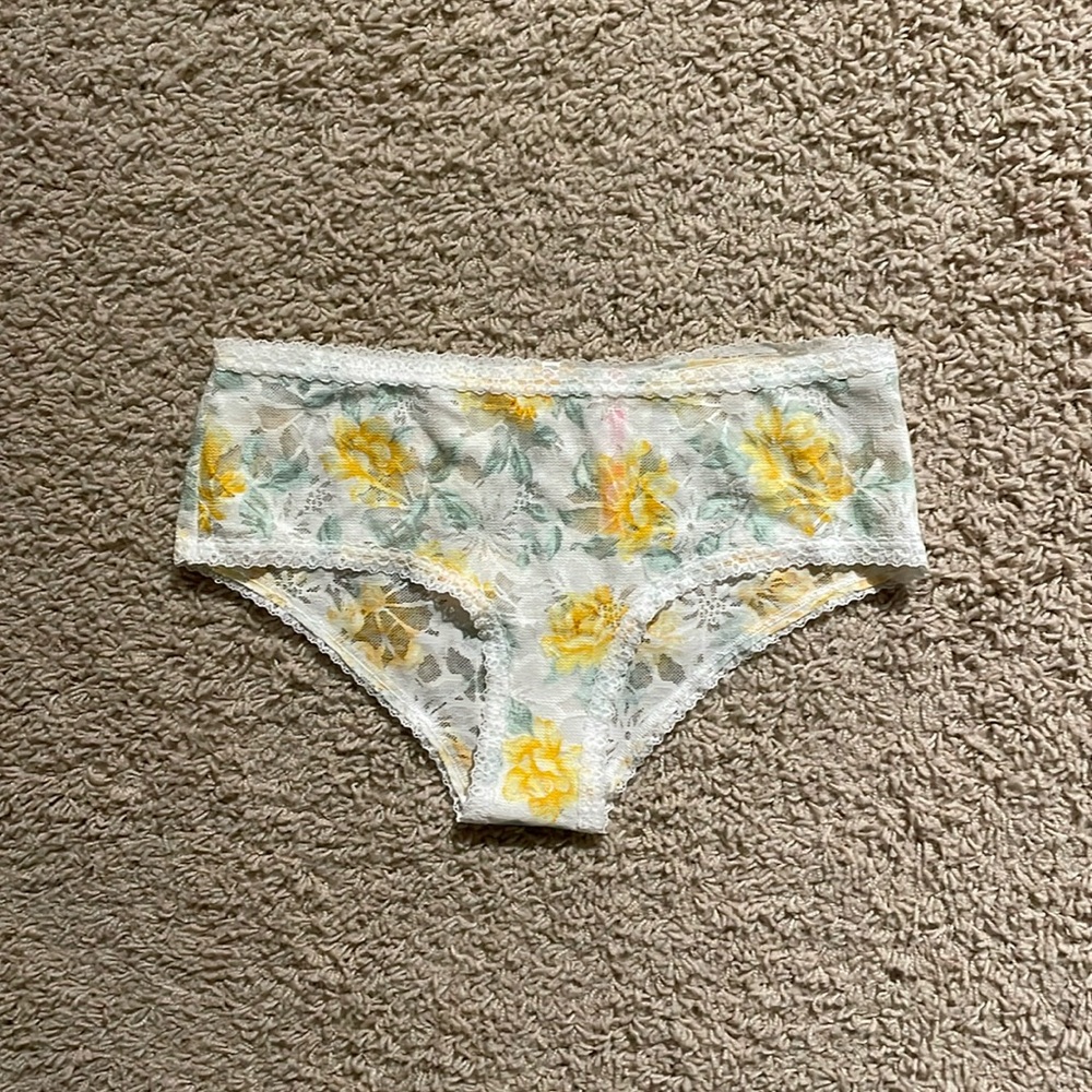 NWT PINK Victoria’s Secret White & Yellow Floral Mesh Lace Hipster Panty